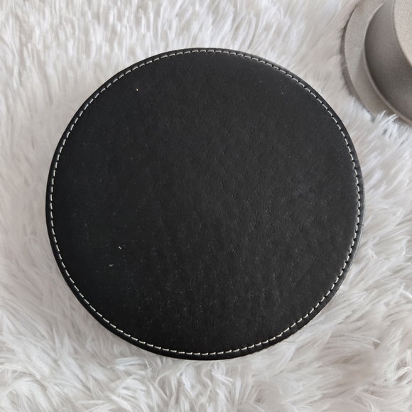 Marlboro Zippo Compass Lighter and Leather and Metal Ashtray Set NIB/NWT - Picture 7 of 16